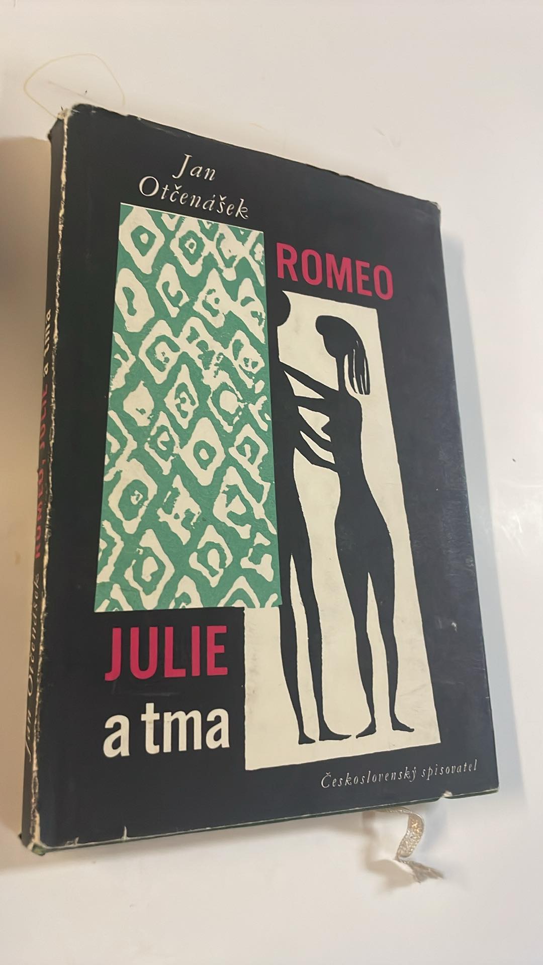 JAN OTČENÁŠEK - ROMEO JULIE A TMA