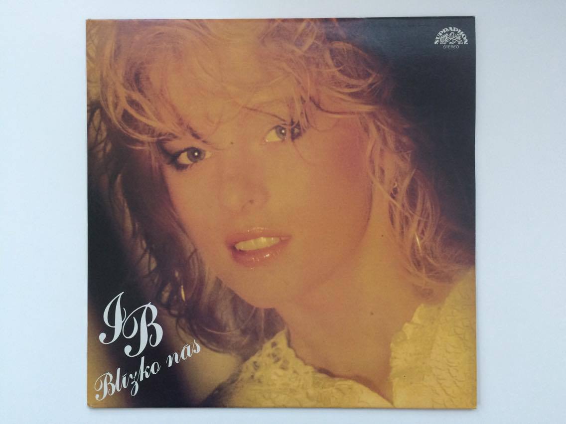 LP IVETA BARTOŠOVÁ : BLÍZKO NÁS