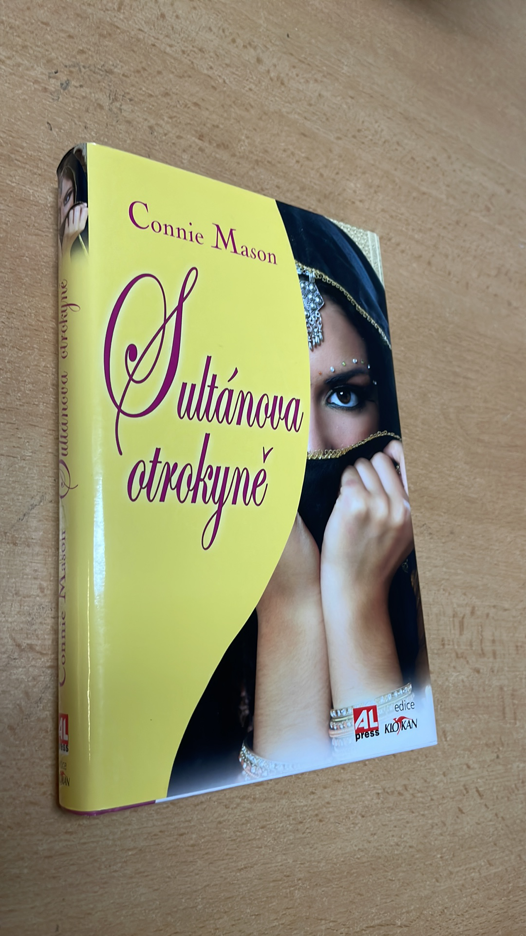 CONNIE MASON - SULTÁNOVA OTROKYNĚ