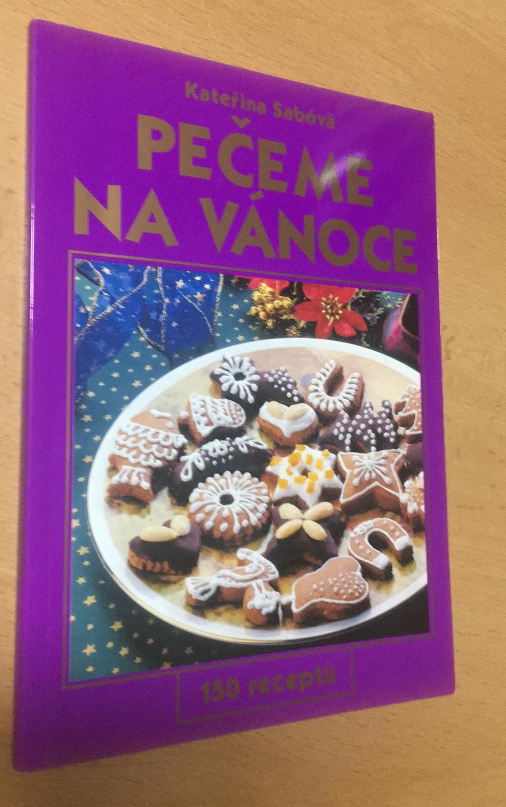 Kateřina Sabóvá - Pečeme na Vánoce