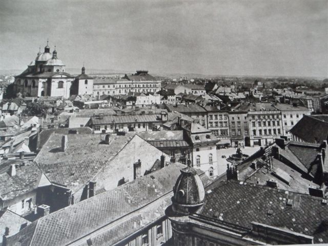 OLOMOUC - VE FOTOGRAFII RUDOLFA SMEHELA
