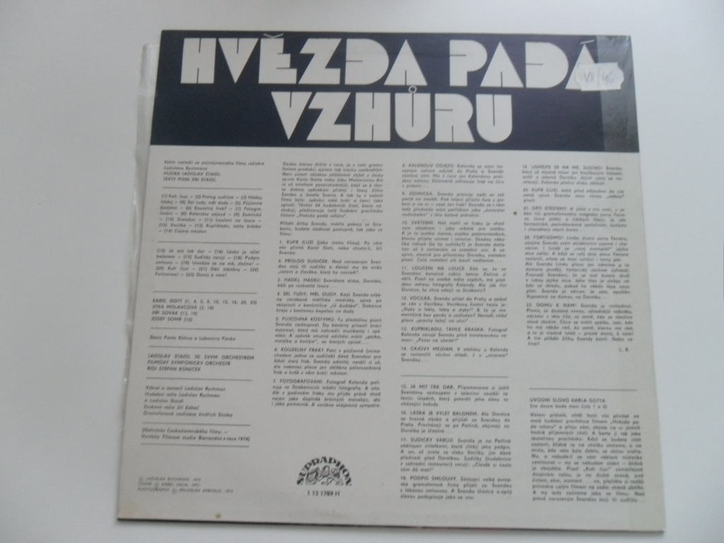 LP KAREL GOTT : HVĚZDA PADÁ VZHŮRU