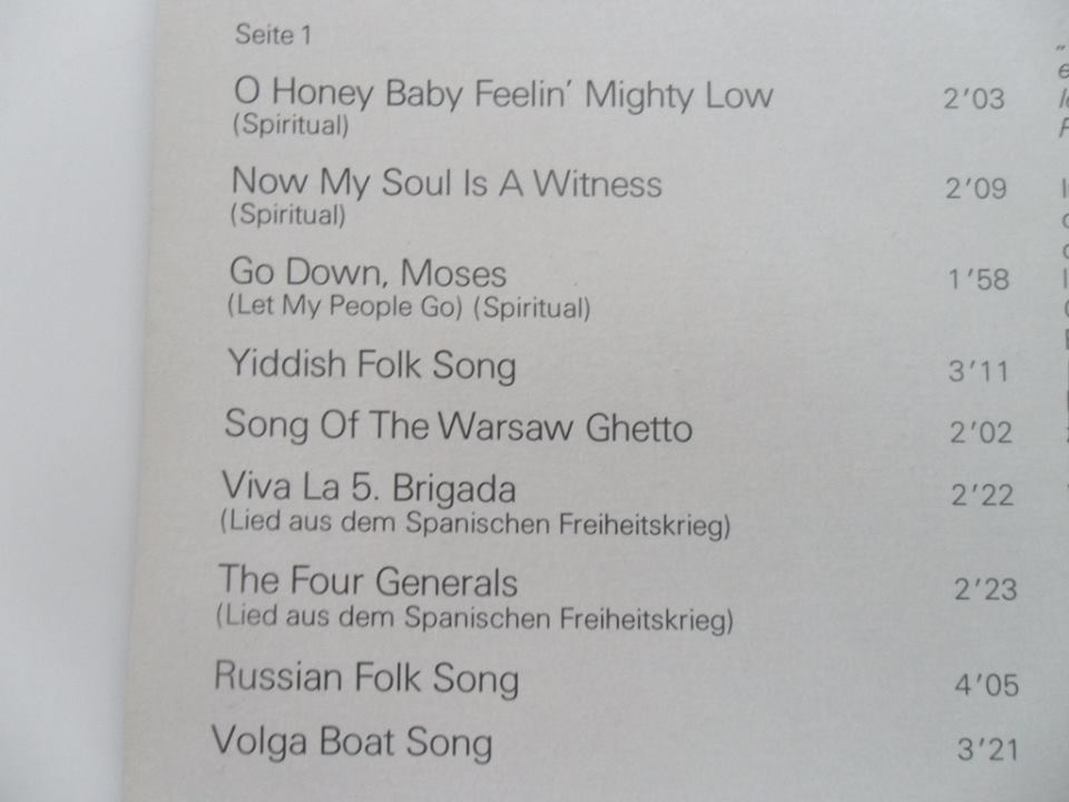 LP DESKA - PAUL ROBESON SINGT