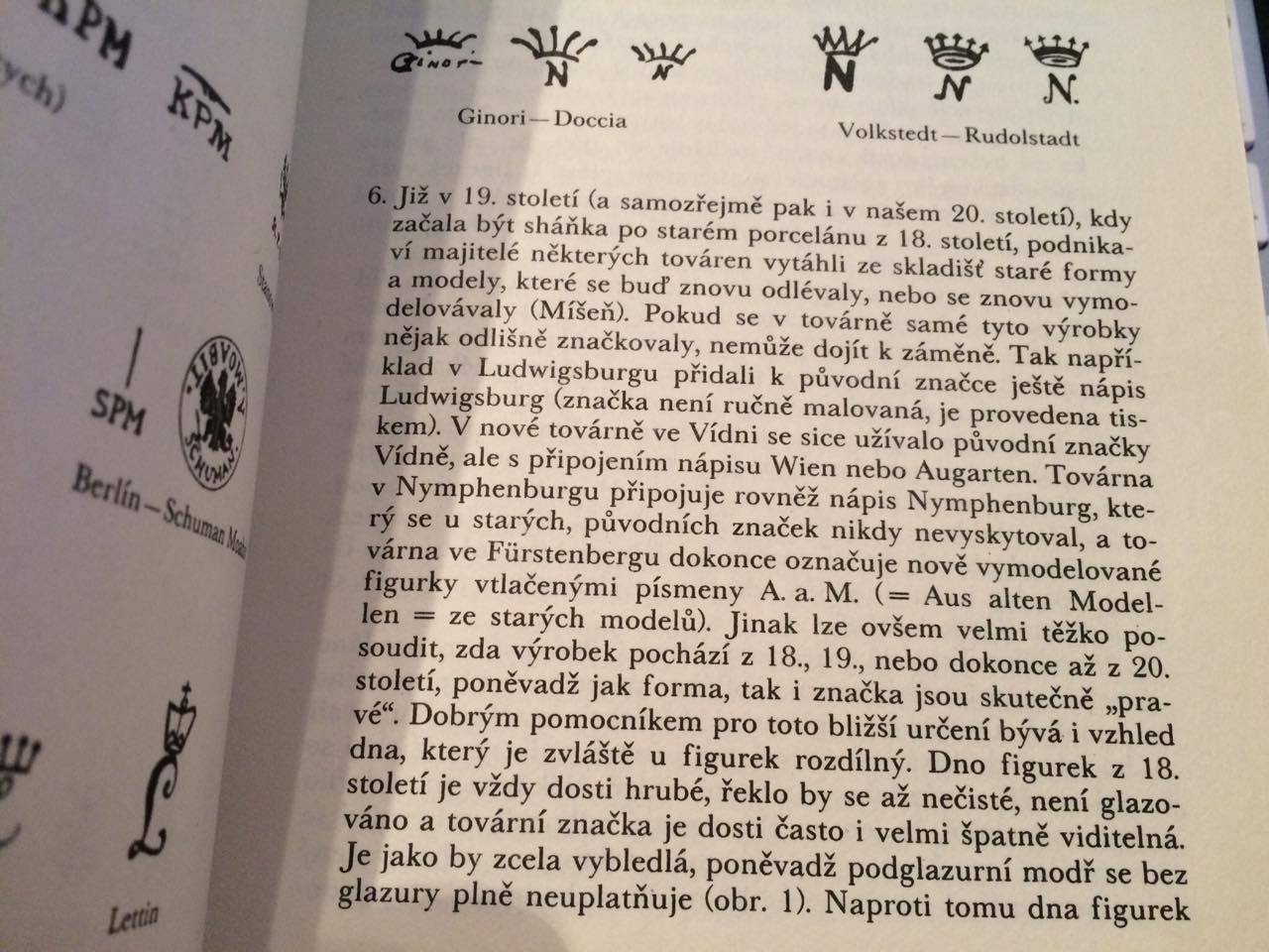 ALENA BRAUNOVÁ : KOUZLO KERAMIKY A PORCELÁNU