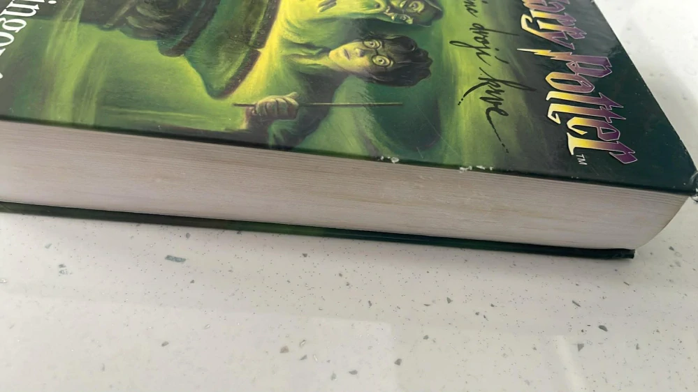 J. K. ROWLINGOVÁ - HARRY POTTER A PRINC DVOJÍ KRVE