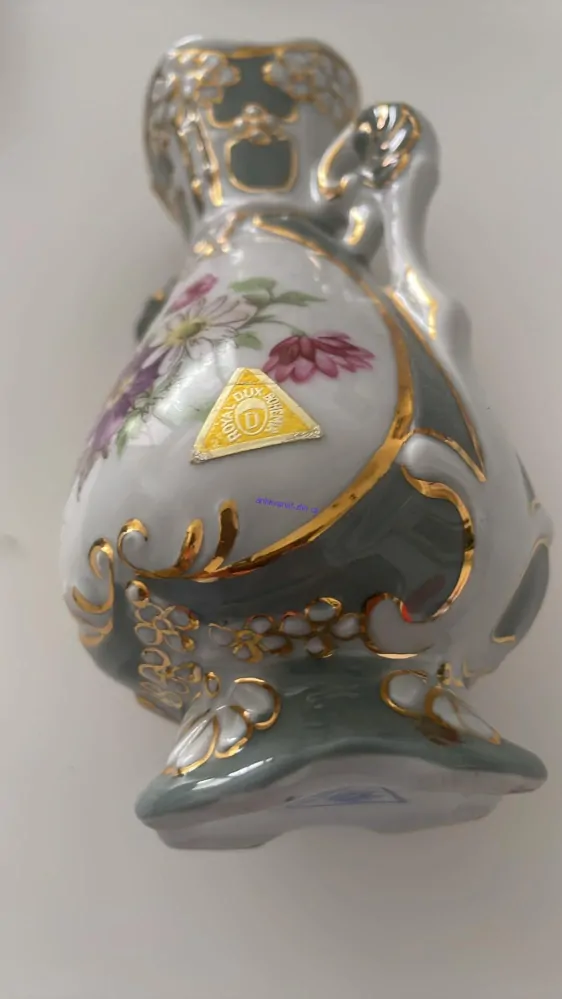 Royal Dux Bohemia - vázička