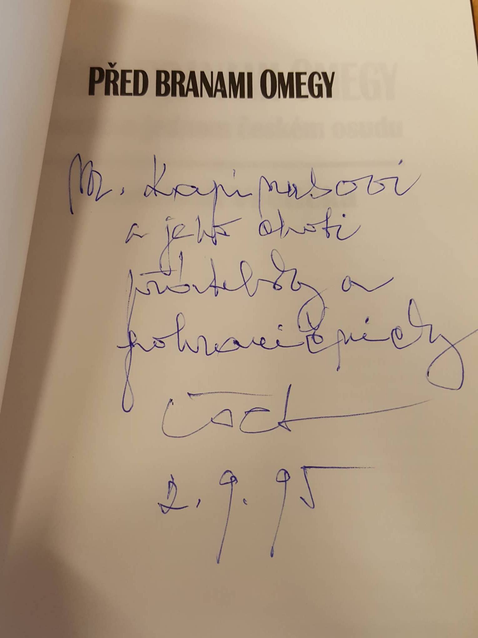 FRANTIŠEK VŠETIČKA - PŘED BRANAMI OMEGY