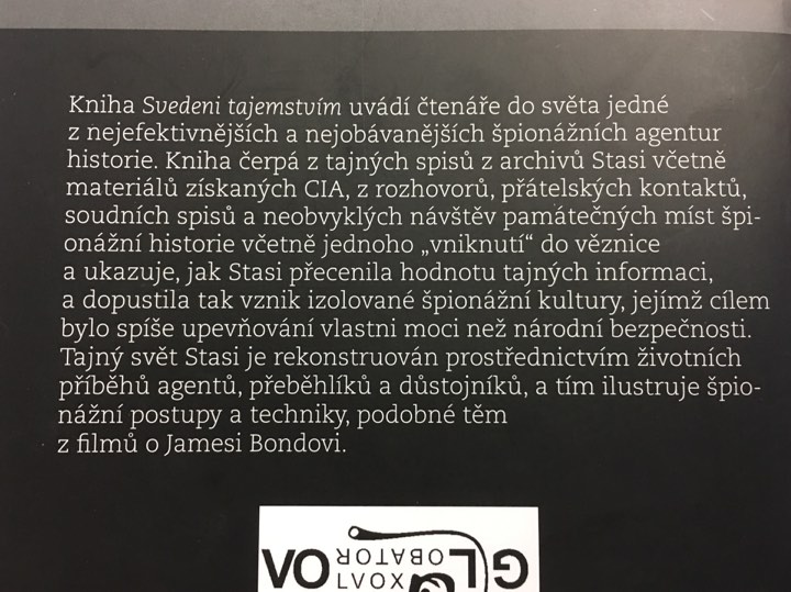 Kristie Macrakisová - Svedeni tajemstvím