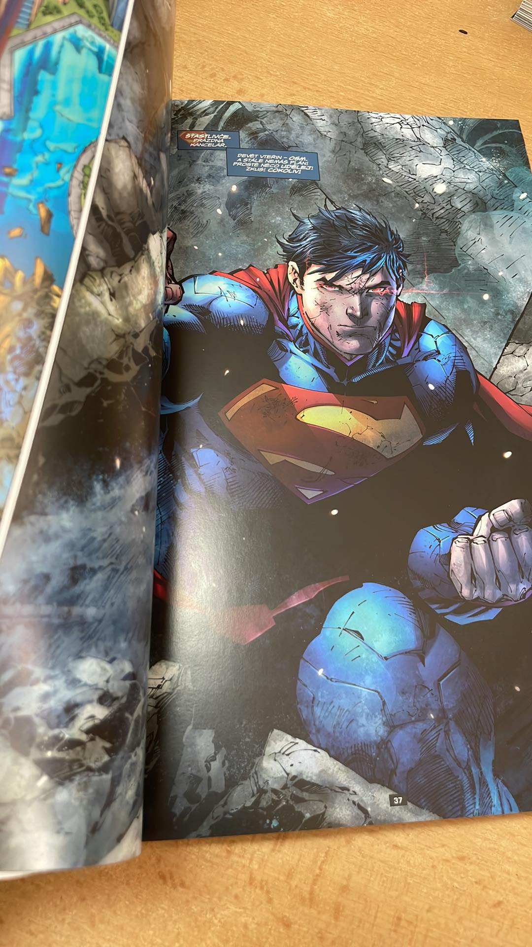 SUPERMAN NESPOUTANÝ