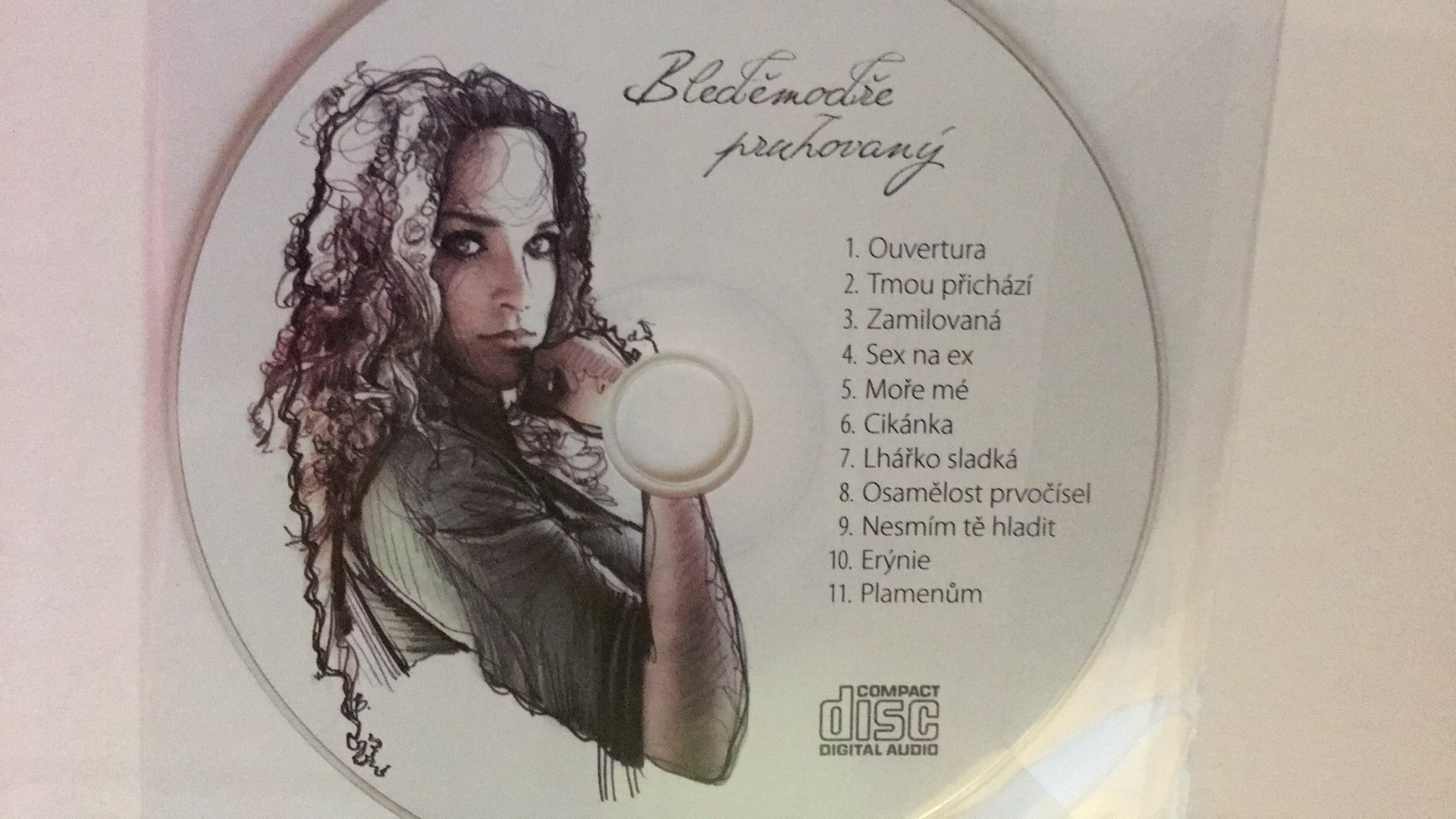 Tereza Tomanová - Bleděmodře pruhovaný