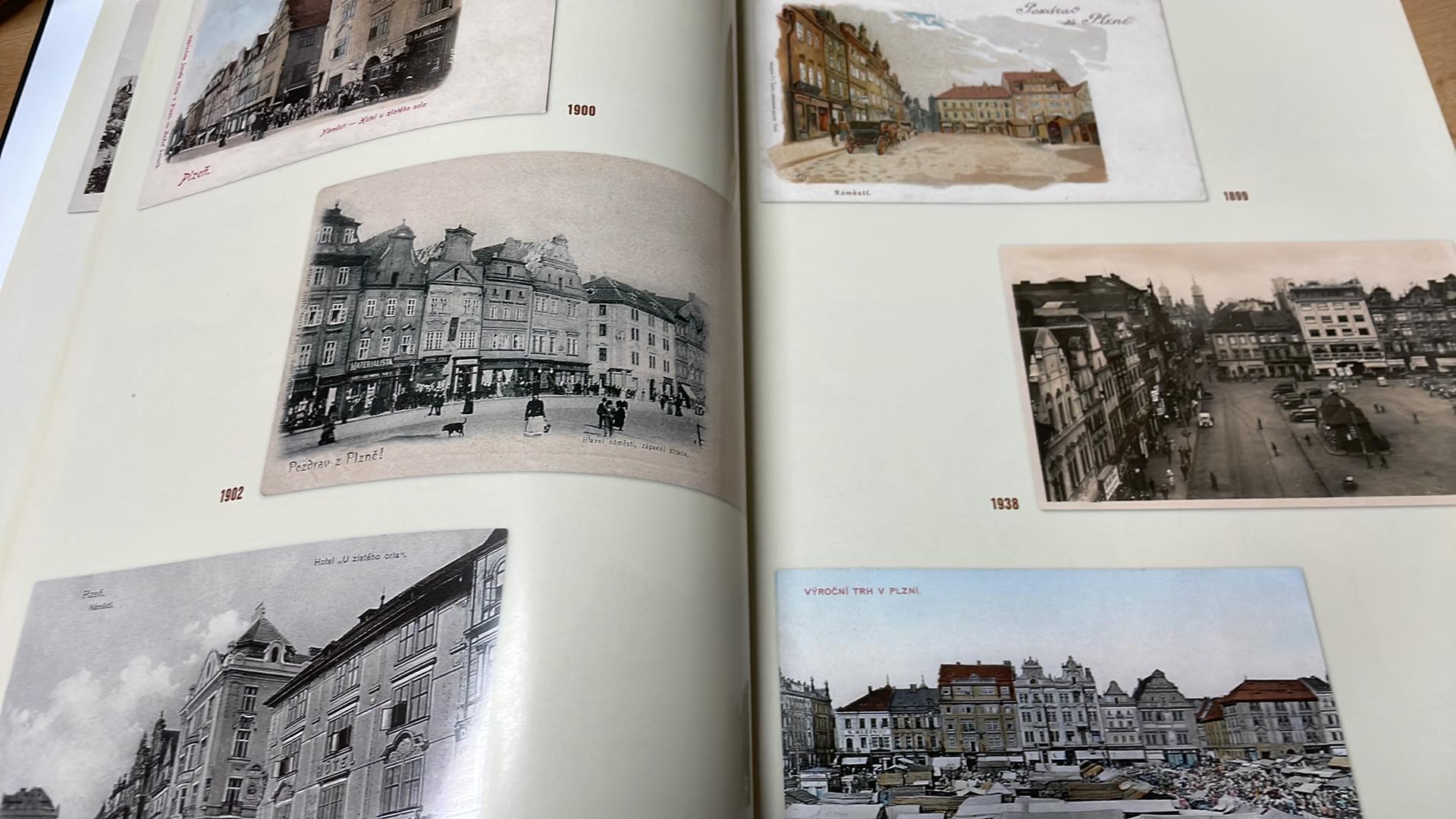 VELKÁ KNIHA PLZEŇSKÝCH POHLEDNIC