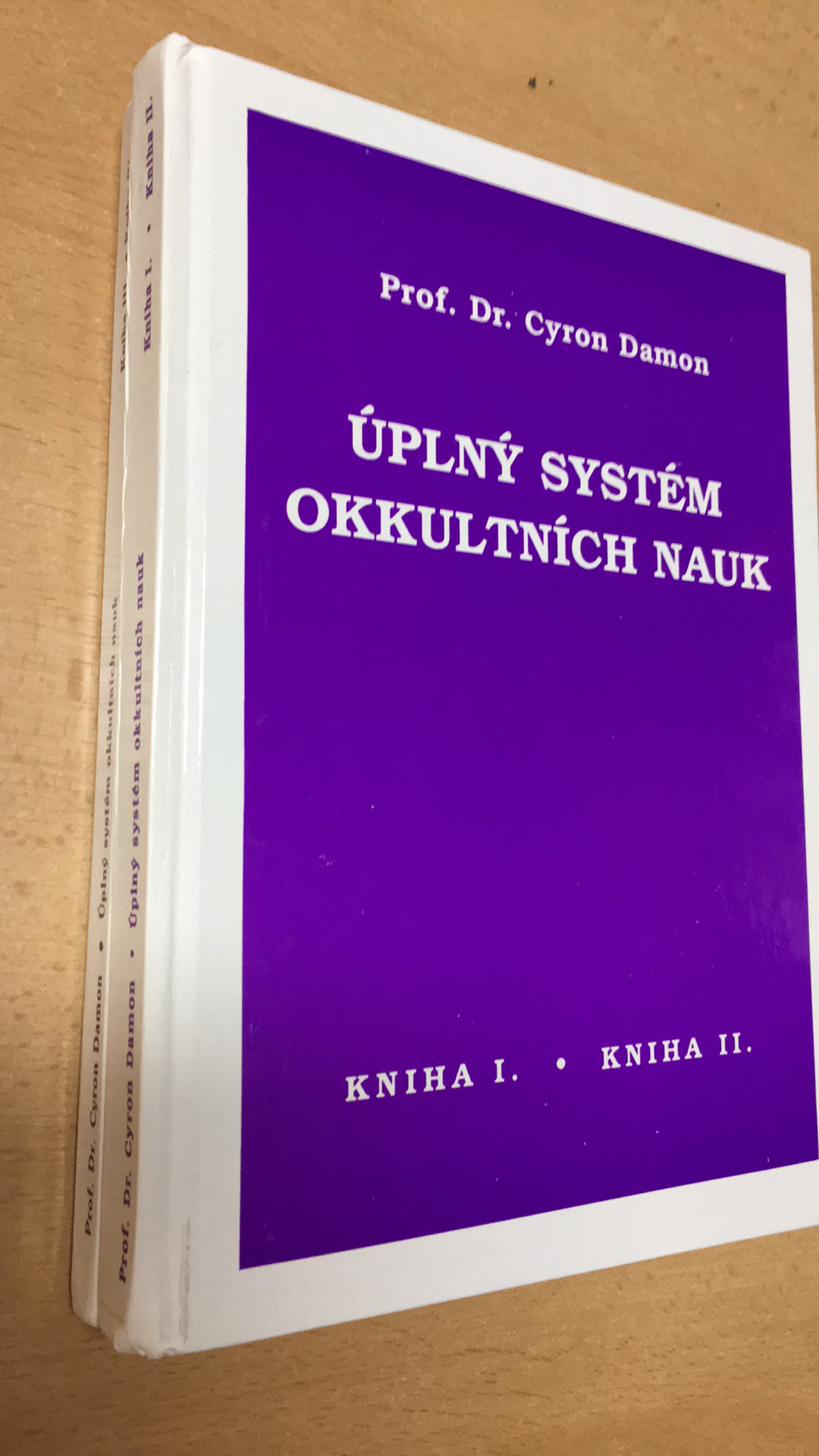 CYRON DAMON - ÚPLNÝ SYSTÉM, OKKULTNÍCH NAUK