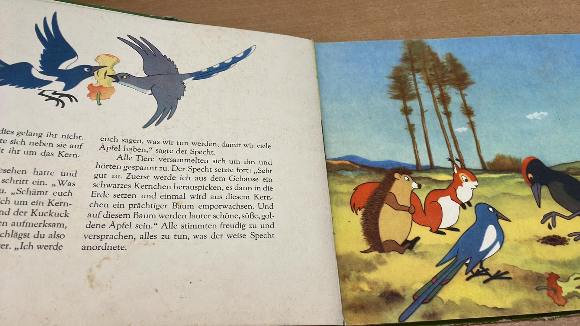 Das Apfelbäumchen mit den goldenen Früchten