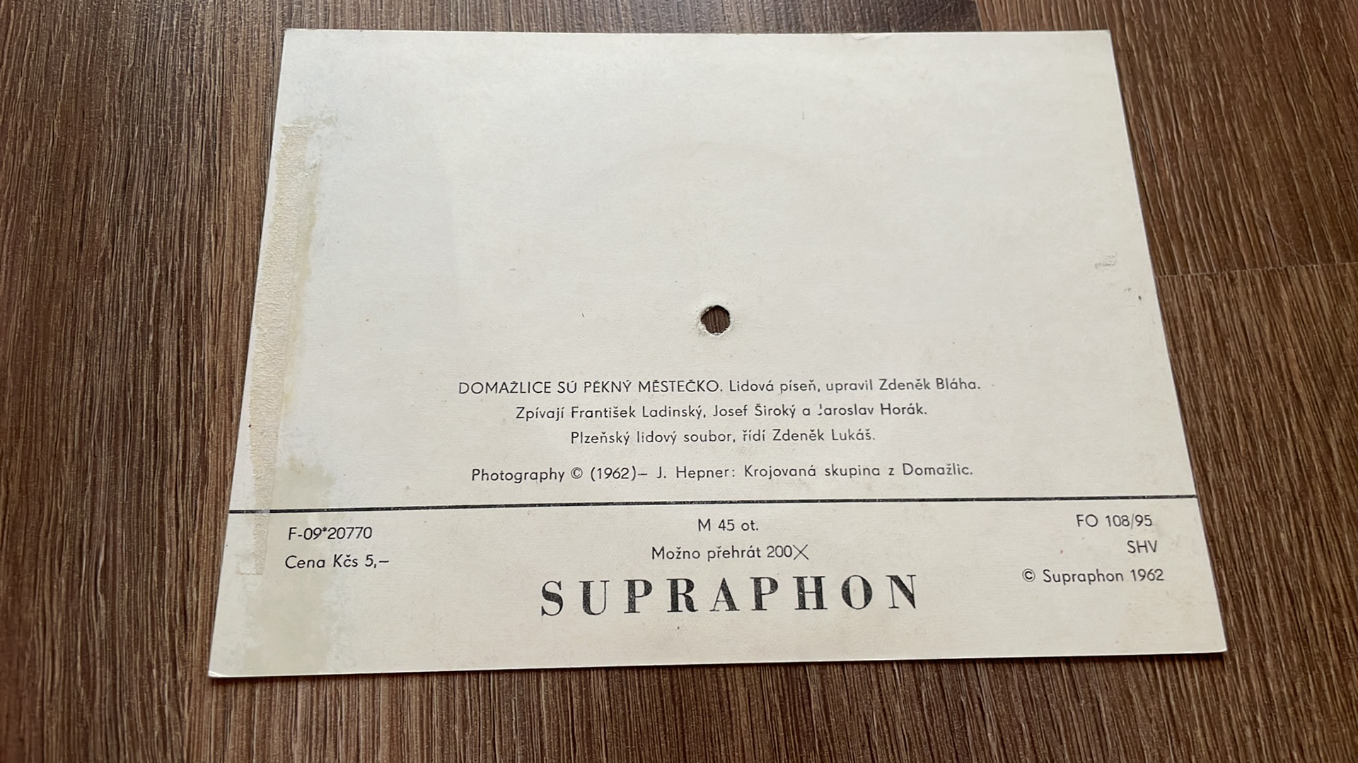 POHLEDNICE-DOMAŽLICE SÚ PĚKNÝ MĚSTEČKO