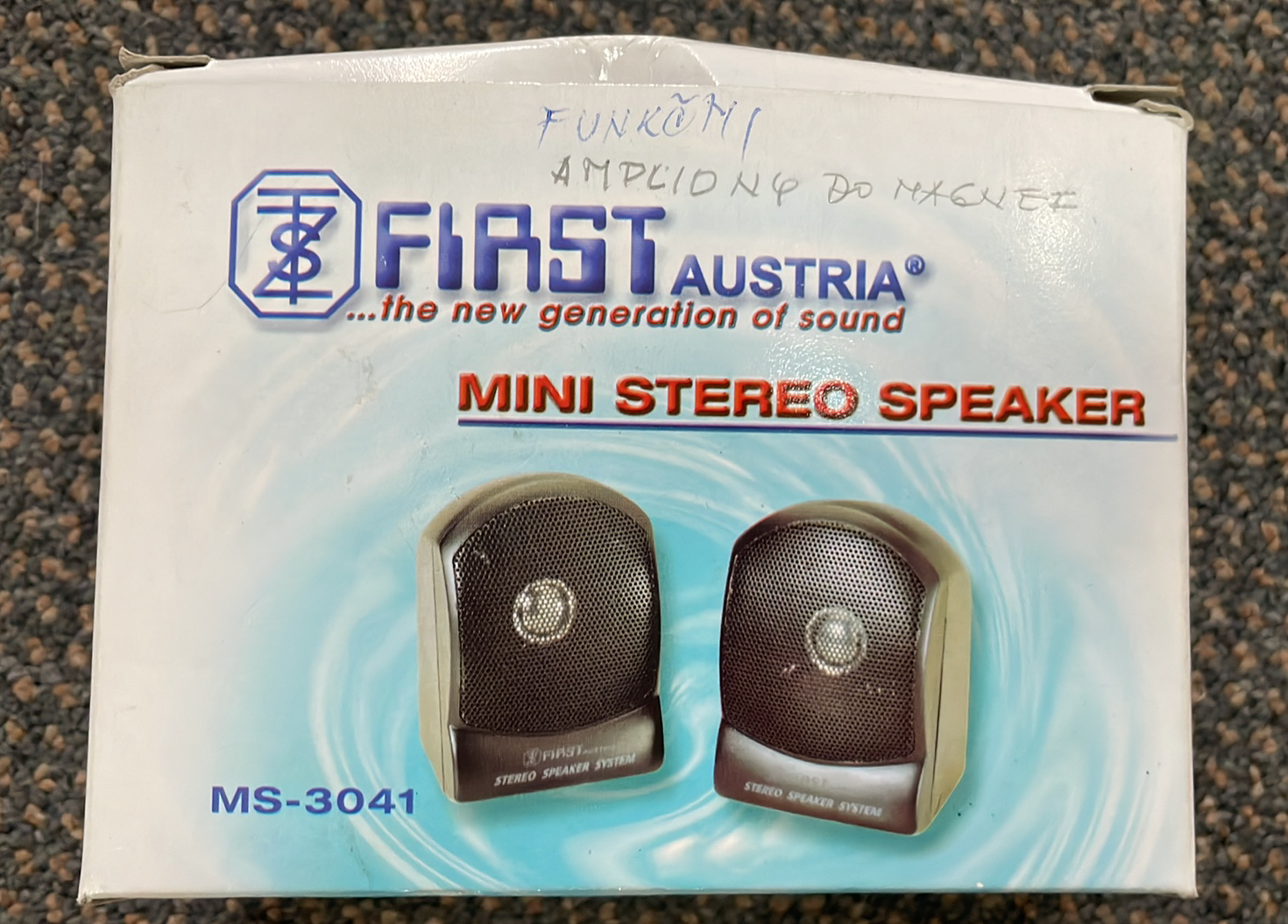 RETRO MINI STEREO REPROBEDNY 