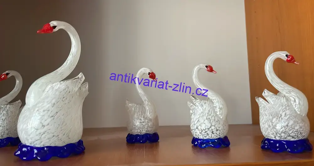 Skleněné labutě