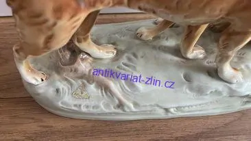 DUCHCOV PSI : PORCELÁN
