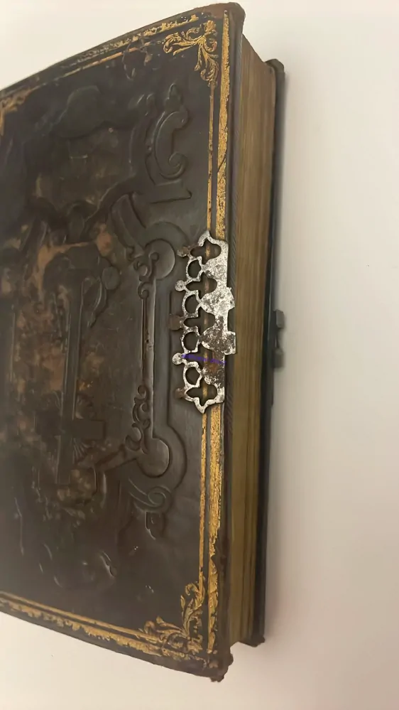 ALTARS - SACRAMENTS JUNGFRAU MARIA