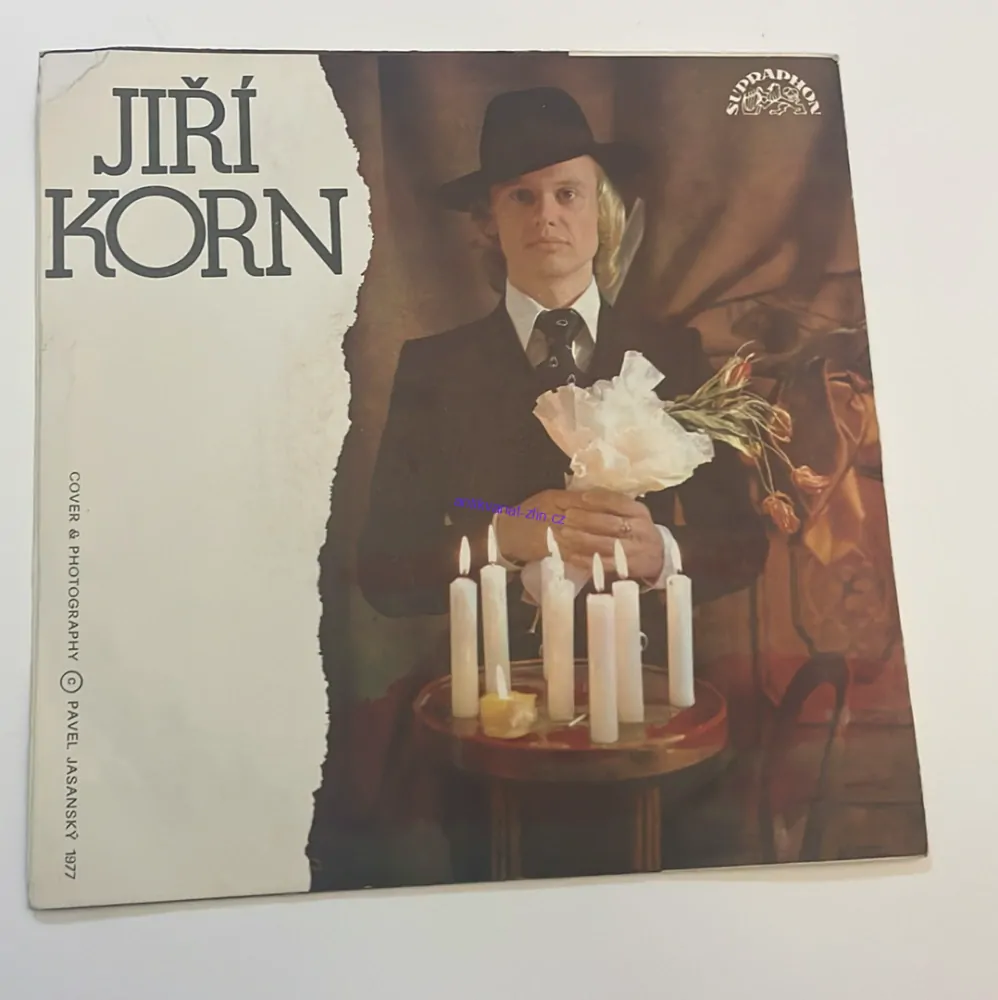 SP JIŘÍ KORN : NEJSI, KROUŽÍM