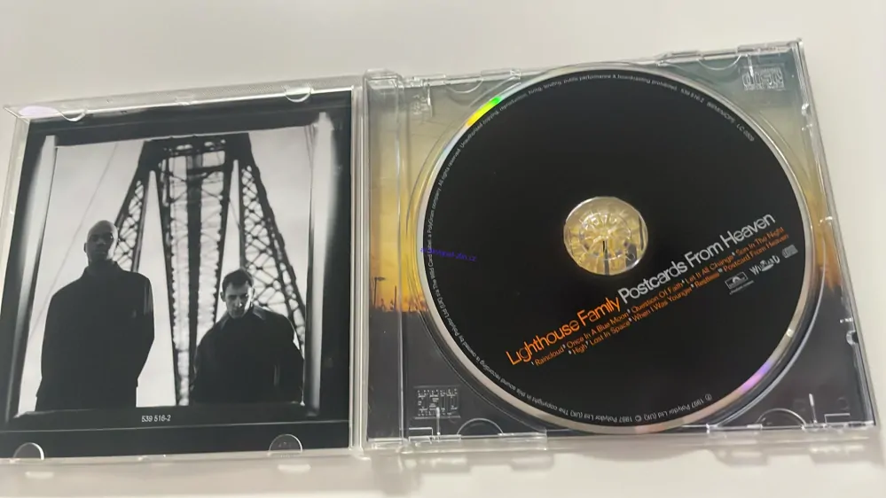 CD LIGHTHOUSE FAMILY : POSTCARDS FROM HEAVEN