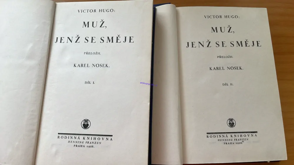 VICTOR HUGO : MUŽ, JENŽ SE SMĚJE