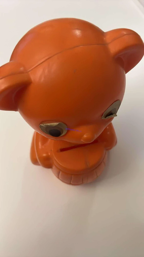 Plastová pokladnička - medvěd