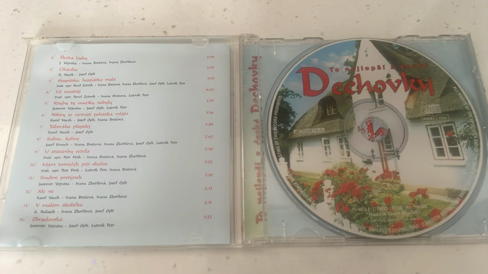 CD TO NEJLEPŠÍ Z ČESKÉ DECHOVKY