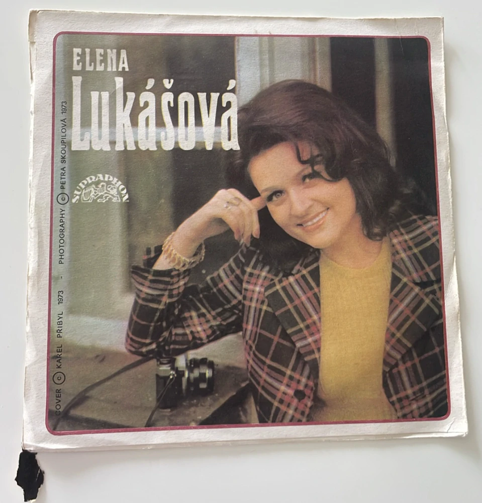 SP ELENA LUKÁŠOVÁ : ROZDEJ VŮNI SNŮM