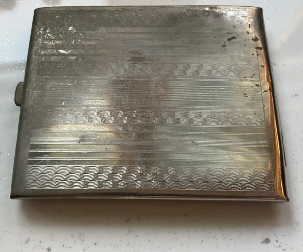 Postříbřená tabatěrka