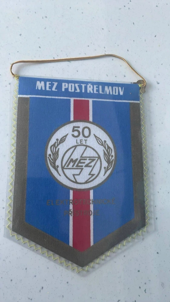 Plastová vlaječka : MEZ POSTŘELMOV 