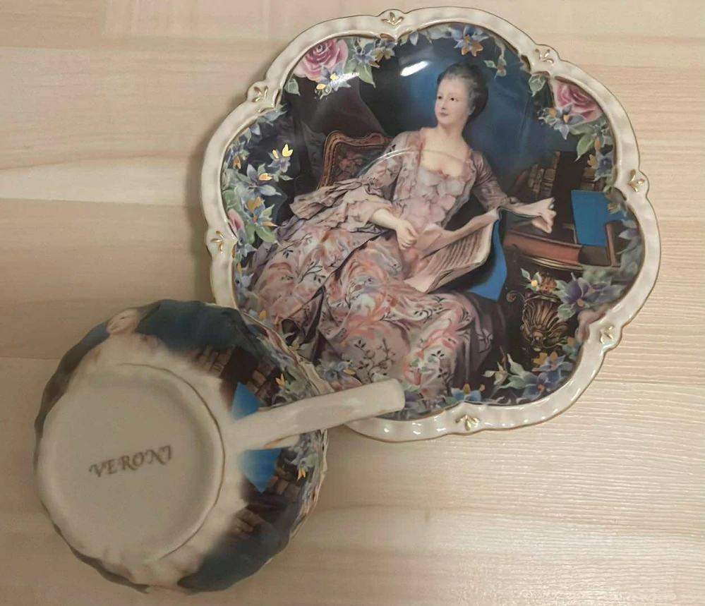 VERONI - ŠÁLEK S PODŠÁLKEM