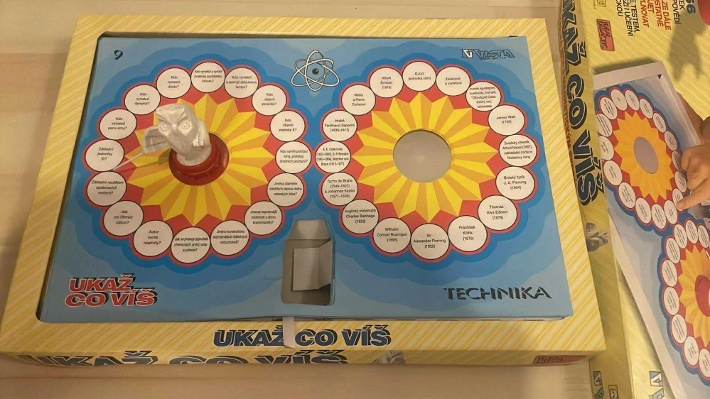 UKAŽ CO VÍŠ : DIDAKTICKÁ HRA S MAGNETICKÝM SYSTÉMEM