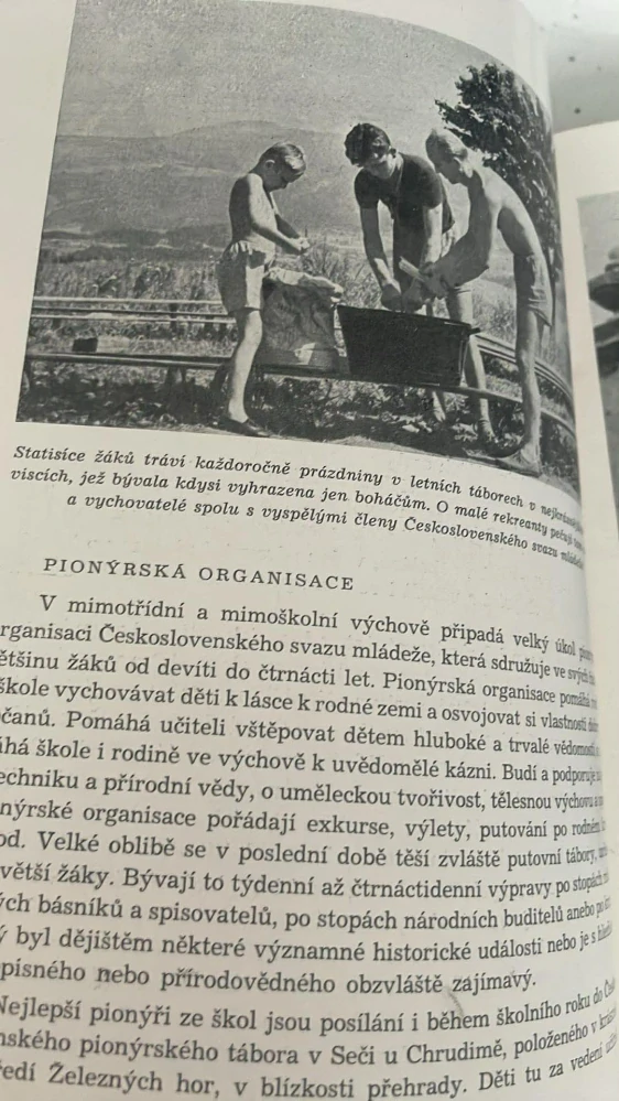 VÝCHOVA A VZDĚLÁNÍ V ČESKOSLOVENSKU