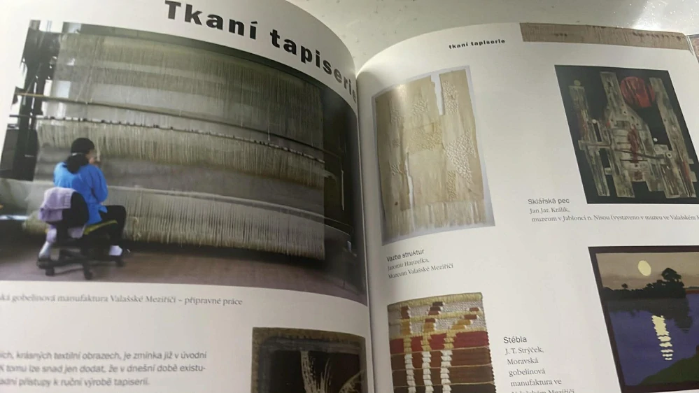 EVA WOLFOVÁ : TKANÍ