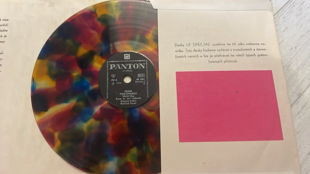  SP DESKA - PRVNÍ PANTONIÁDA / BALÍČEK KARET...