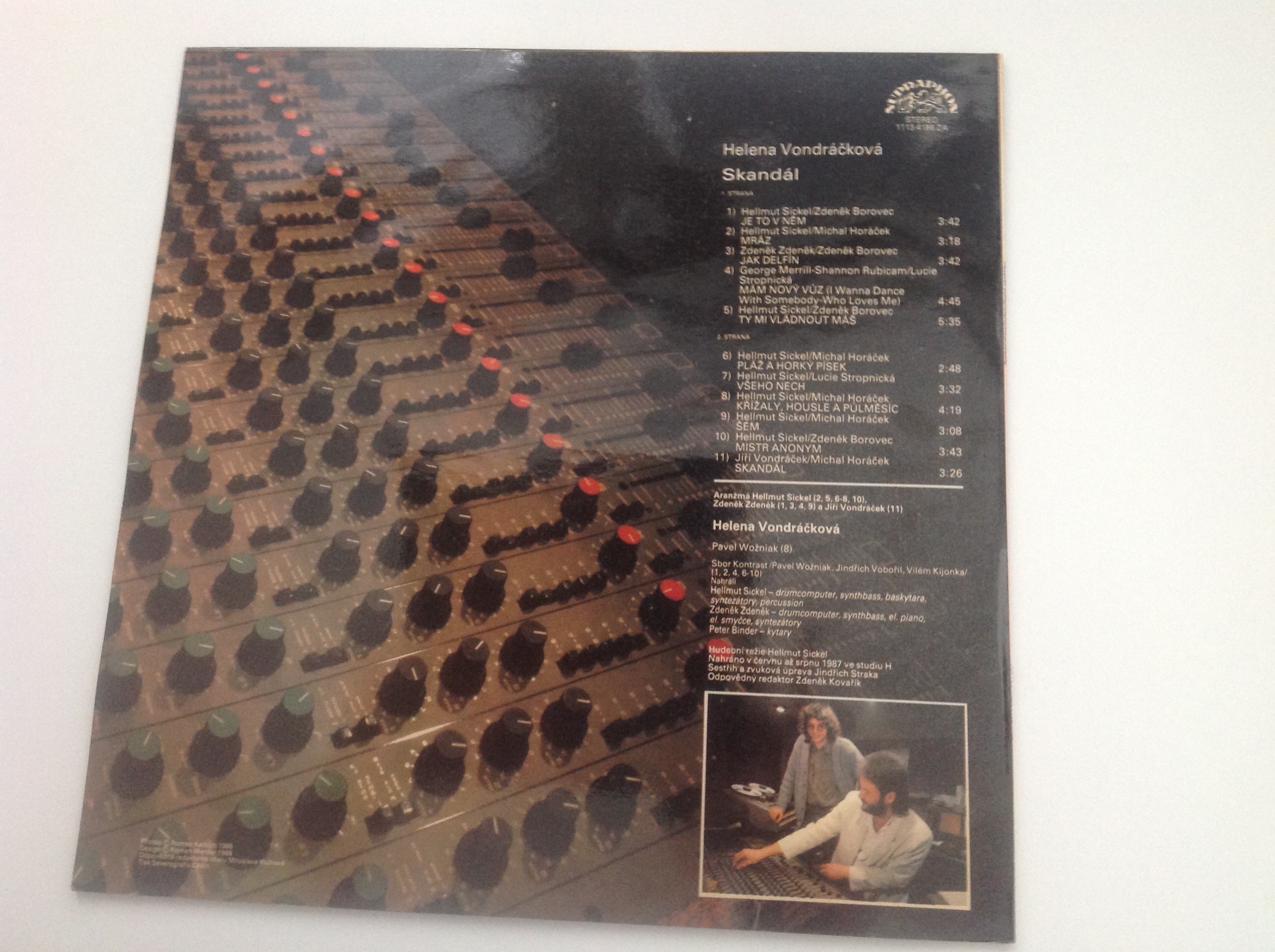 LP DESKA - HELENA VONDRÁČKOVÁ (SKANDÁL)