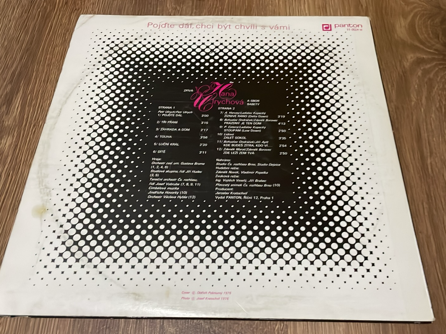 HANA ULRYCHOVÁ : Pojďte dál, chci být chvíli s vámi...