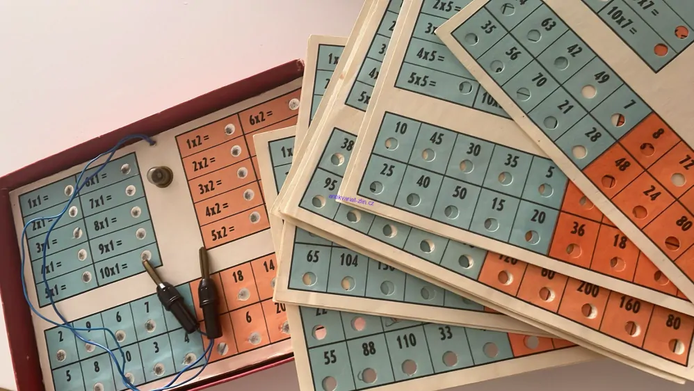 ELEKTRICKÁ NÁSOBILKA RETRO