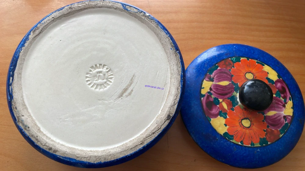 J. MRÁZEK DÓZA S POKLOPEM