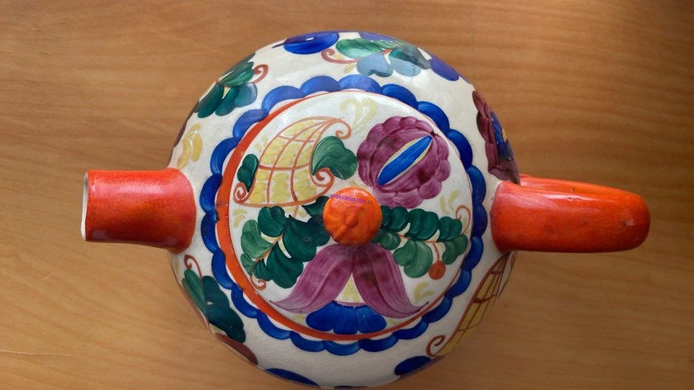 J. MRÁZEK KONVICE S POKLOPEM