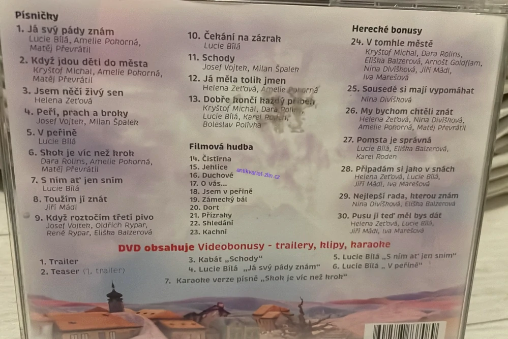 CD V PEŘINĚ : PÍSNIČKY A HUDBA Z FILMU