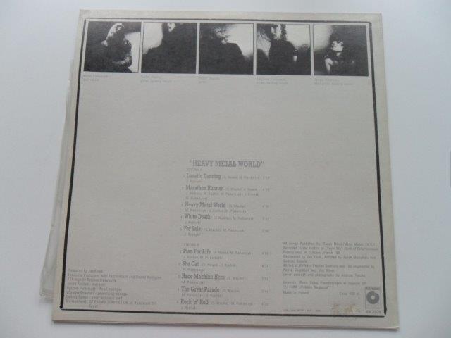 HEAVY METAL WORLD