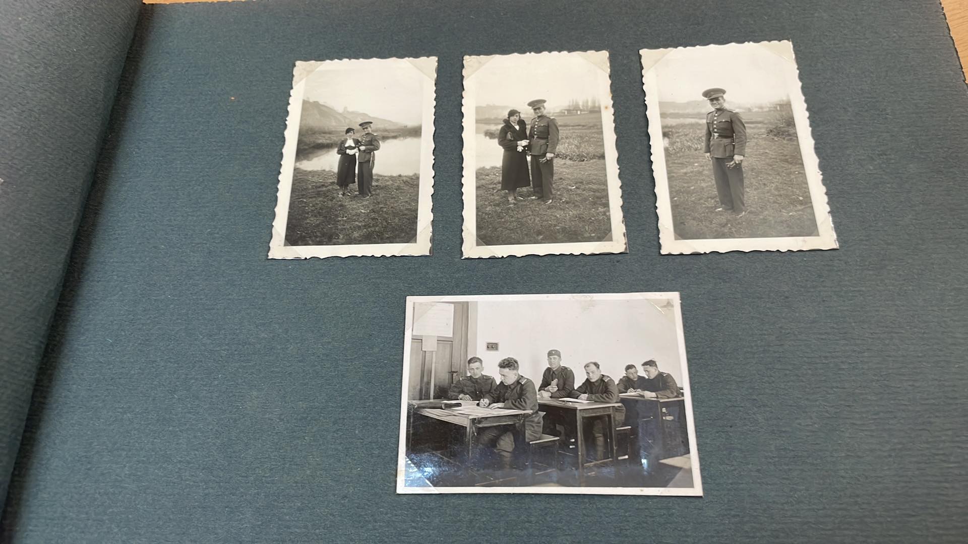 VOJENSKÝ FOTOALBUM