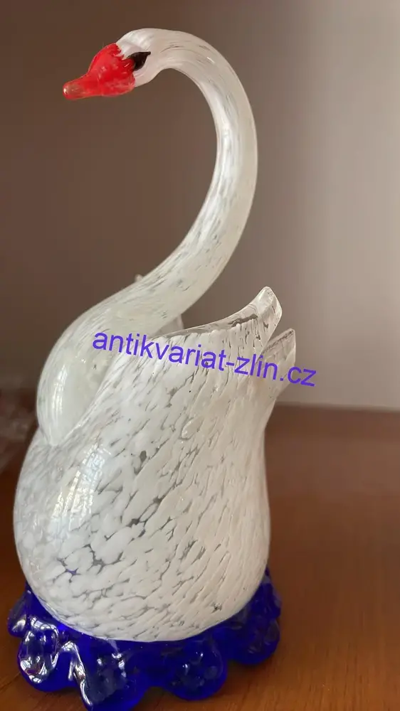 Skleněné labutě