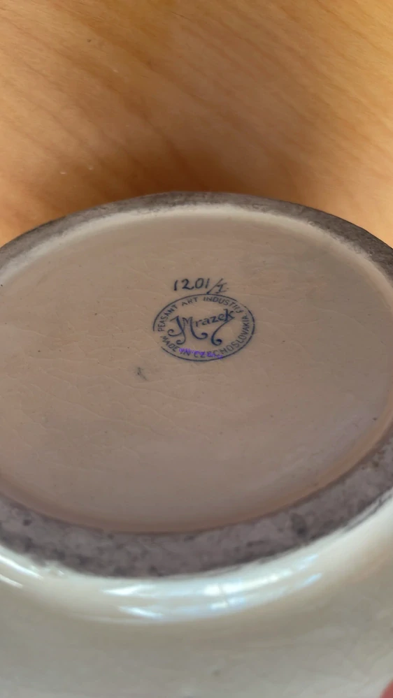 J. MRÁZEK KONVICE S POKLOPEM