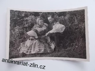 MORAVSKÉ NÁRODNÍ KROJE - VLČNOV