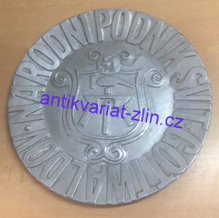 NÁRODNÍ PODNIK SVIT GOTTWALDOV