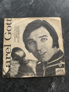 SP- KAREL GOTT- KORUNOU SI HODÍM
