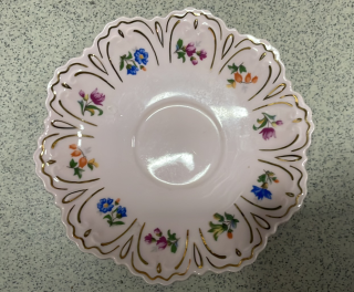 RŮŽOVÝ PORCELÁN - PODŠÁLEK
