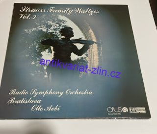 LP STRAUSS FAMILY WALTZES